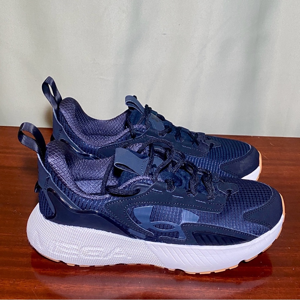 Under Armour HOVR Mega 2 High-Performance Sports Style Unisex shoes M 8.5/ W10